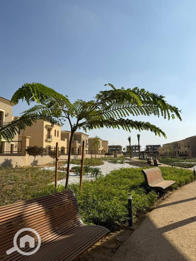 9 574098619_122154025814877090_4391228901590361041_n. jpg