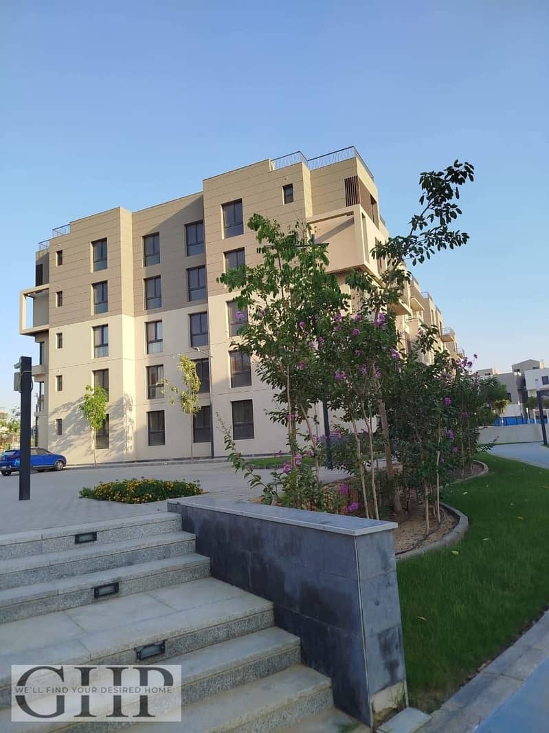 9 ebe04fb7-69d0-4101-a9bc-20e66f339ffc. jpg