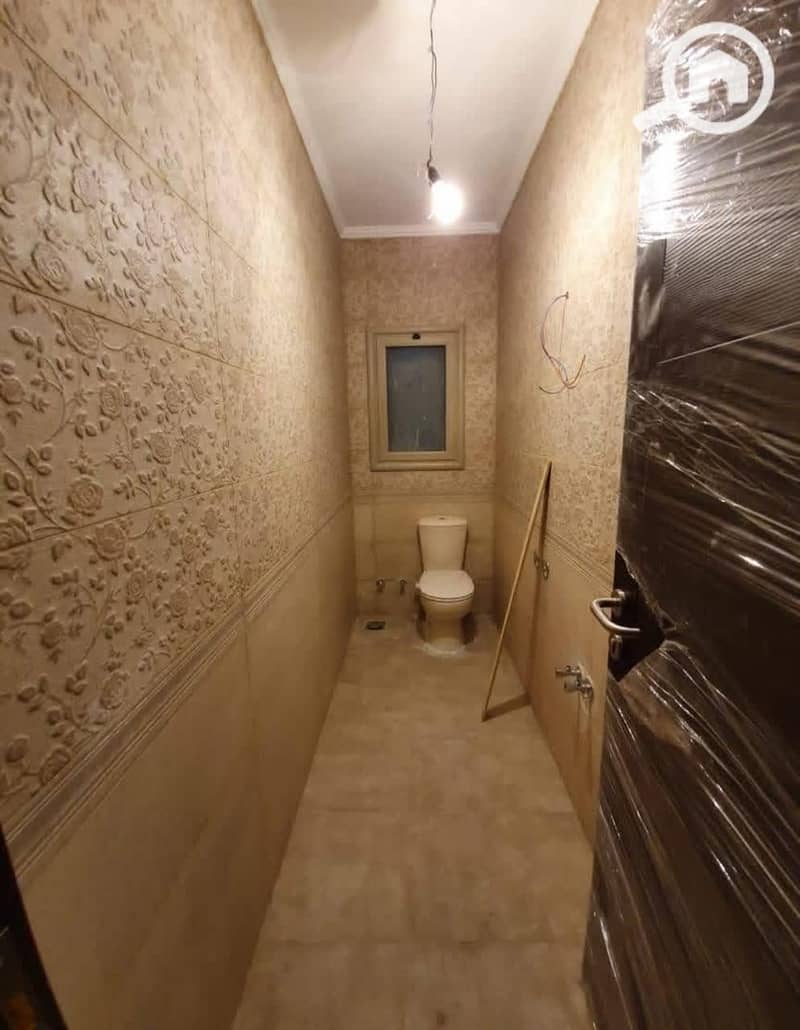 7 3de3d1f2-f5f1-49bc-ab75-c779cda40a15. jpg