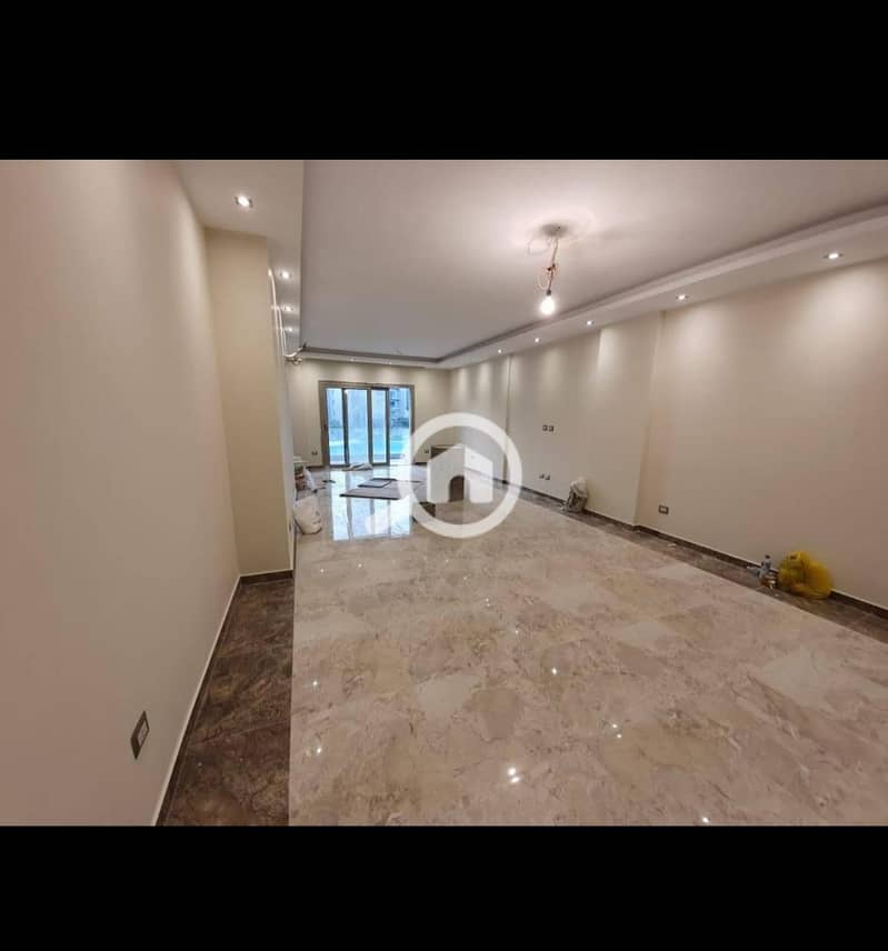 16 ee5ed985-d17d-482b-aa17-54e795cbc3ee. jpg