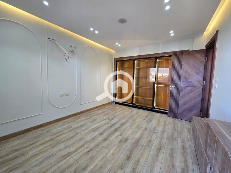 7 WhatsApp Image 2025-11-28 at 19.39. 06 (1). jpeg