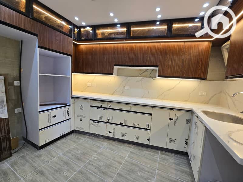 8 WhatsApp Image 2025-11-28 at 19.38. 18 (3). jpeg