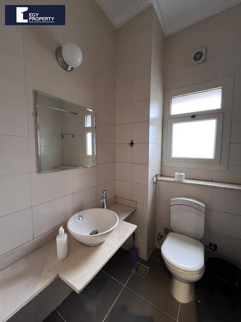 16 _files_23ef60bf-2f85-4a28-9fd4-3961493780ce. jpeg