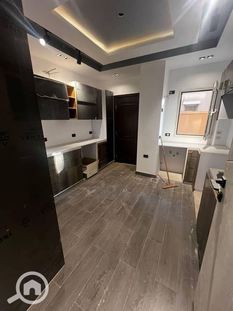 4 43e39c4b-df2a-40ed-9d29-b22305d1996c. jpeg