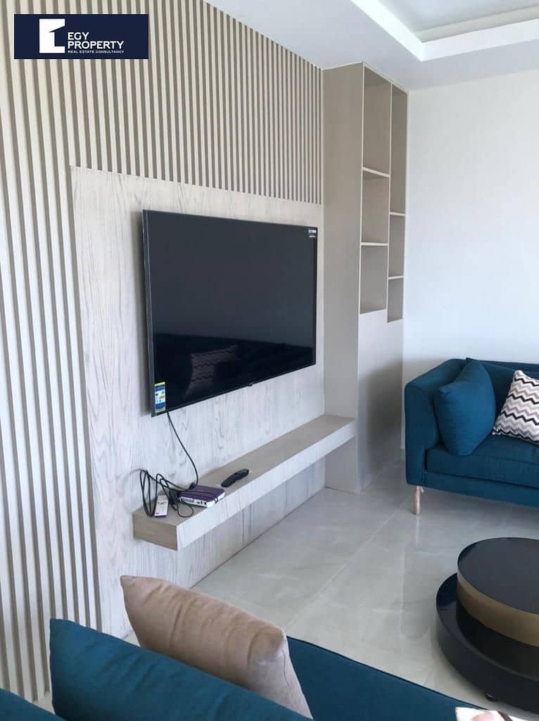 8 _files_d8e00395-f2cb-4509-a732-383446b23fdb. jpeg