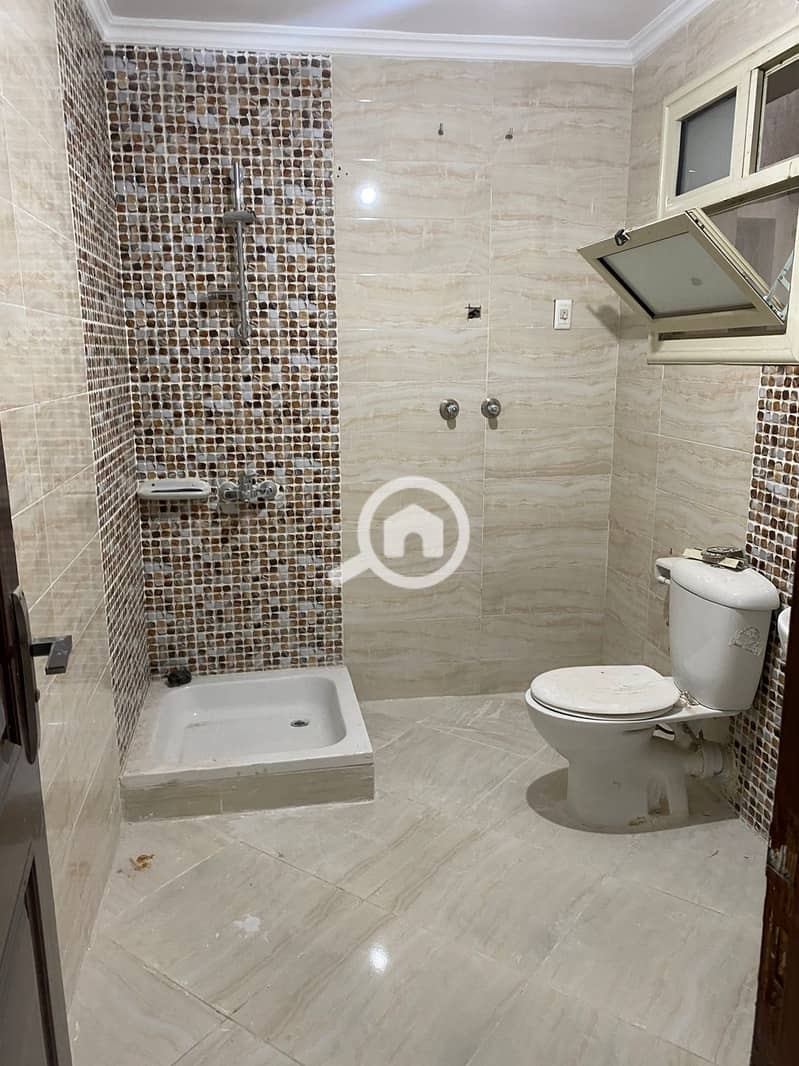 4 d2f8d7de-f1bf-4a2d-b42c-51c532eb1af7. jpeg