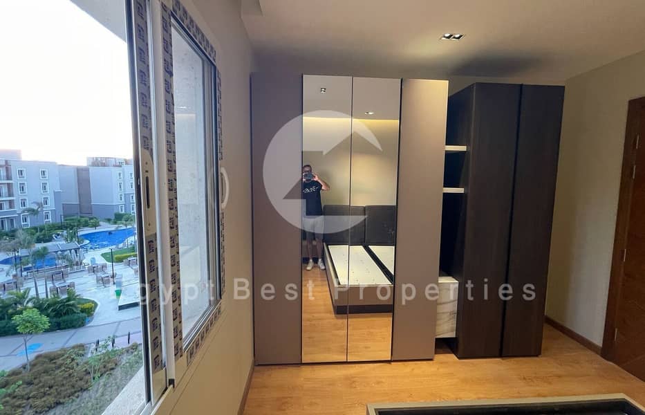 5 8596ecb6-e018-4478-98c2-655fd1fe2ce6. jpeg