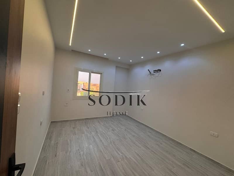 18 WhatsApp Image 2025-11-18 at 12.49. 46 PM (2). jpeg