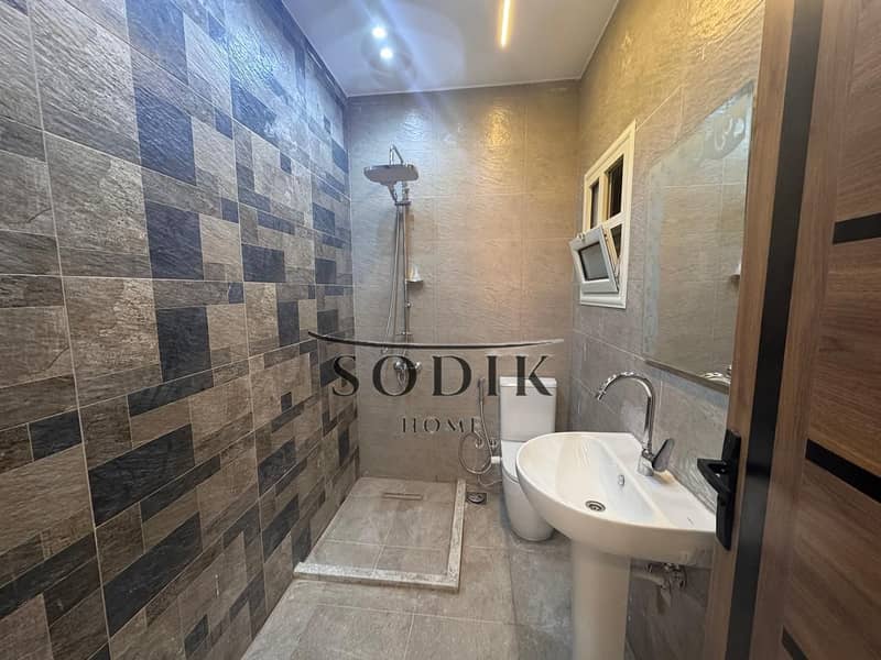 28 WhatsApp Image 2025-11-18 at 12.49. 50 PM (1). jpeg