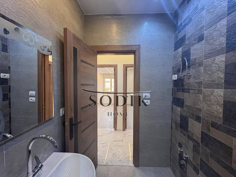 31 WhatsApp Image 2025-11-18 at 12.49. 52 PM (1). jpeg