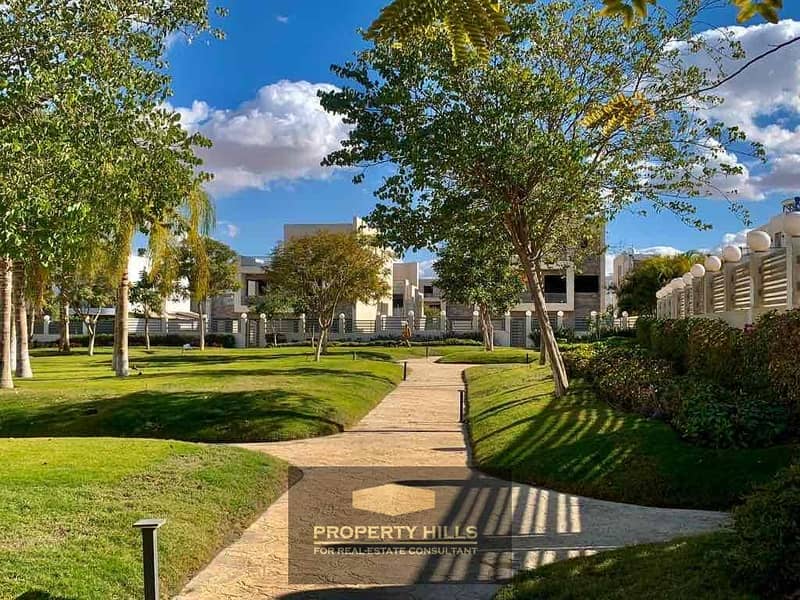 13 5f3a7bdc-9879-456c-a873-9a23277a46be. jpg