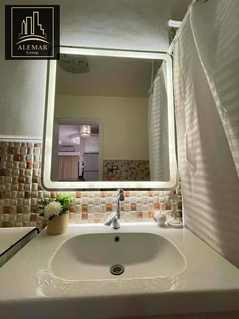 10 7fade866-9540-4a72-abff-1cd6eecdebfc. jpg