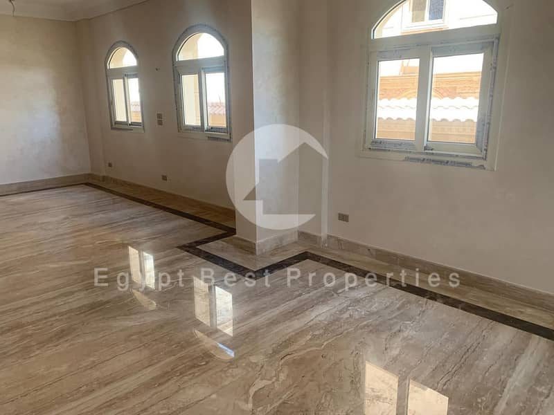 2 005d3bdd-ade9-458b-b2d6-a29f802dfe2a. jpg