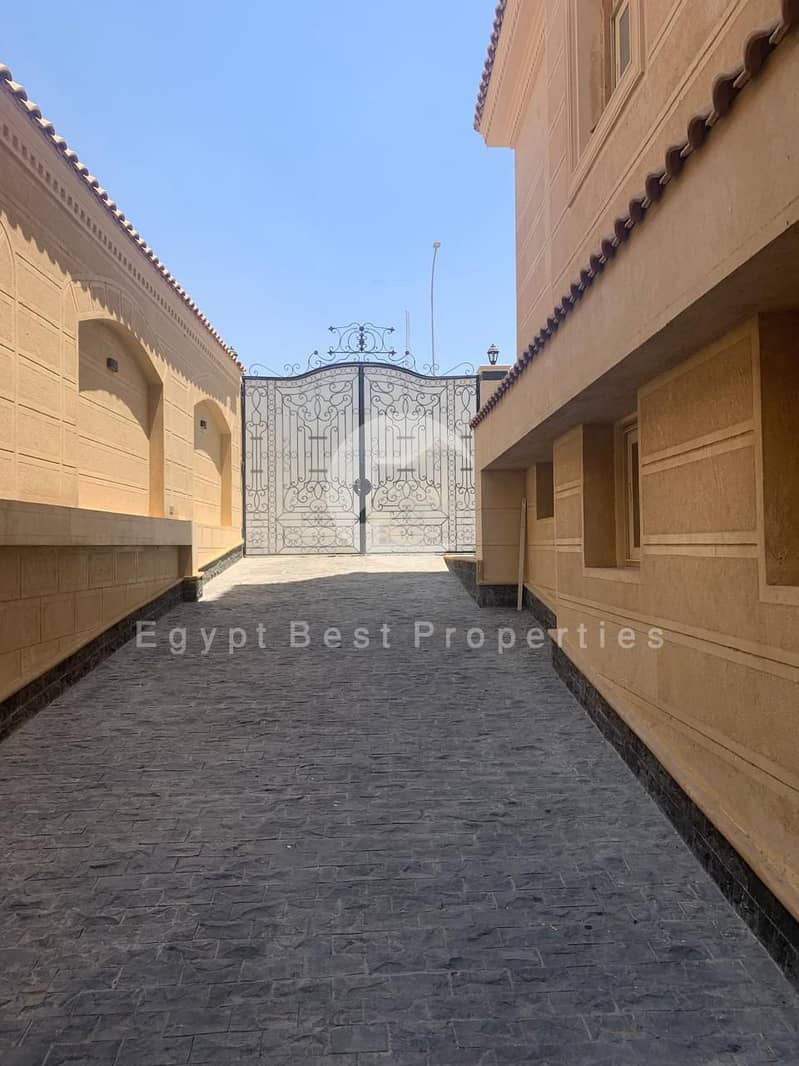 10 caedc0d3-90fb-47ac-a9bc-52de566b2fa8. jpg