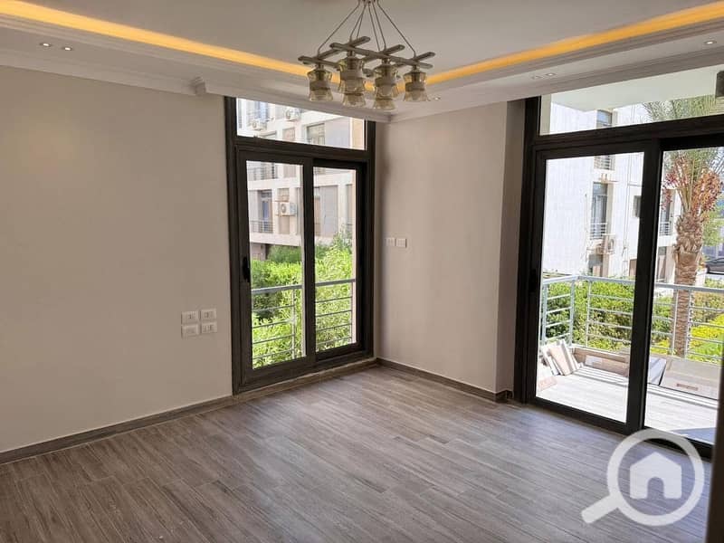 2 1fdc6a7d-1ee9-4aaf-8a46-d94045595422. jpg