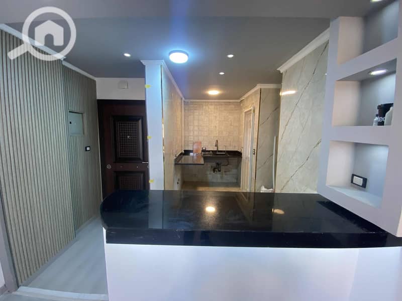 3 47f09599-023f-4af3-a528-592d30d99800. jpg