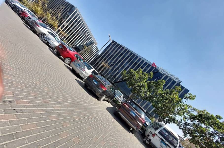 4 270e727f-b1f9-4b1c-be94-ac1c8944decc. jpg