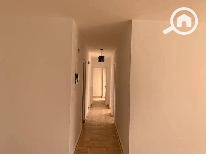 2 82b0e922-4744-4f1f-aee6-d0b3e247d9f0. jpg