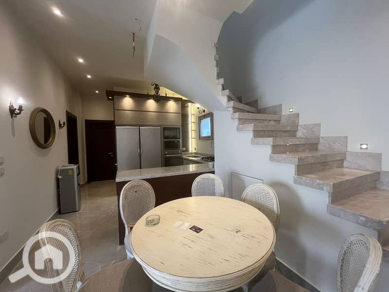 7 6c8a4cdb-3918-433f-ae92-d18ba826b30a. jpg