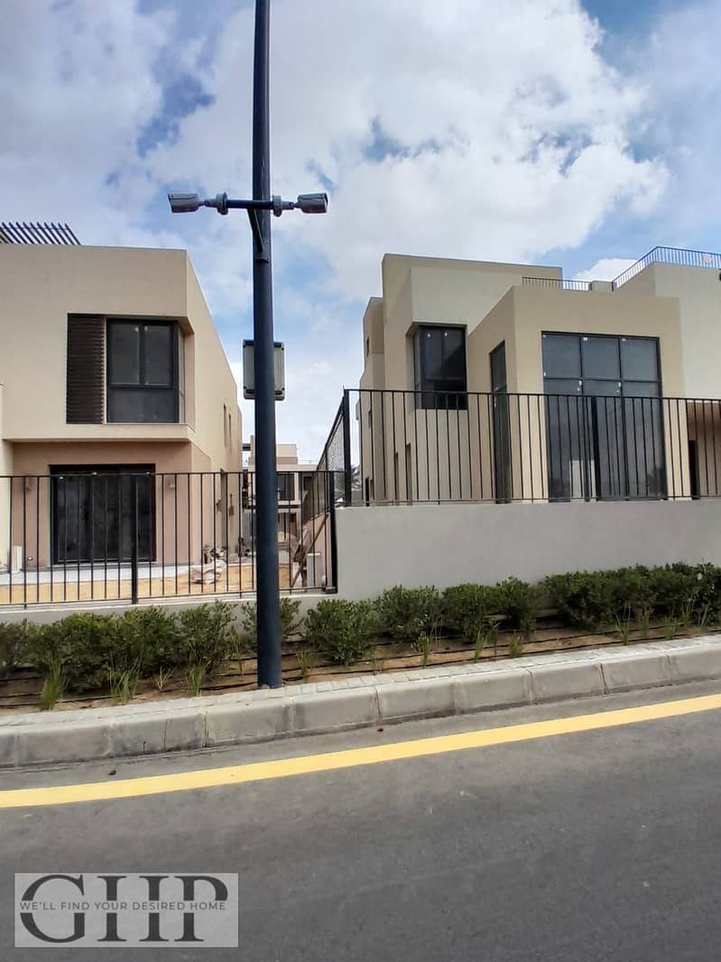 3 cca41dd0-d381-4e8a-bb30-430f6c439304. jpg