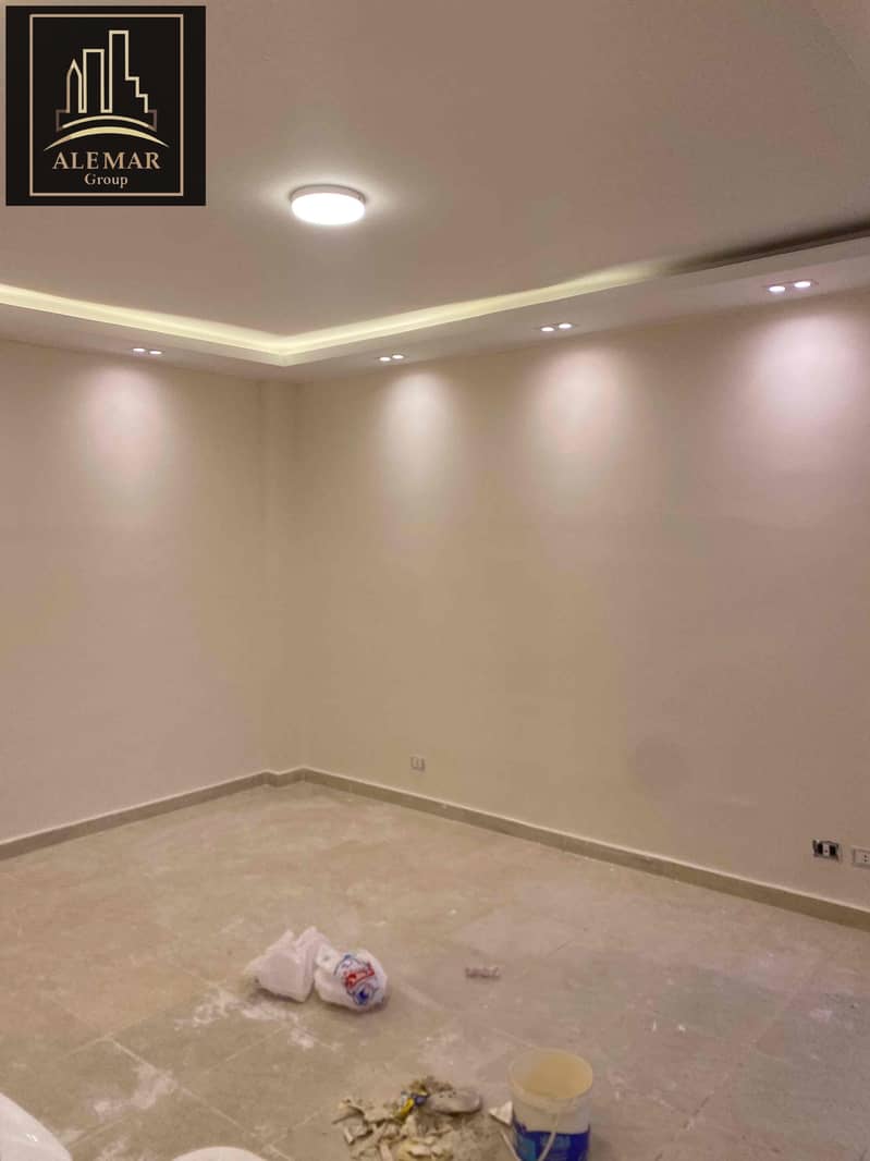 7 0a1e4b4f-2a9e-4a18-8deb-e5f5d926b8a6. jpg