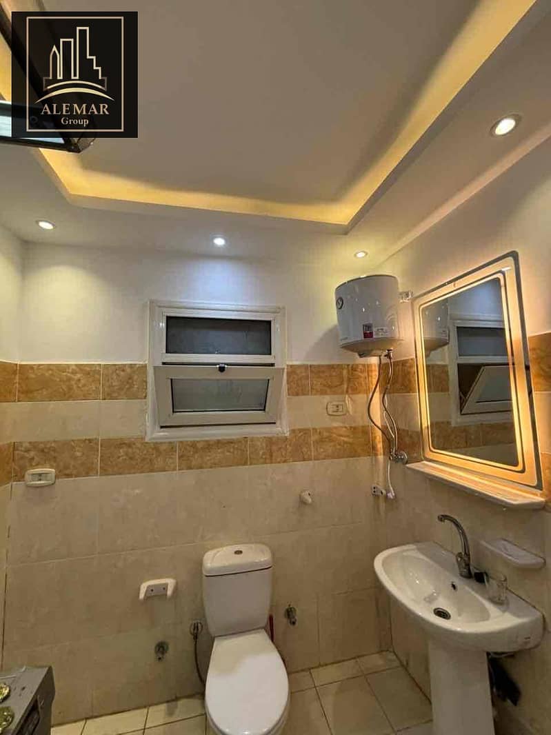 13 d2b6bf80-f2fc-4353-a802-ee41d7388c7b. jpg