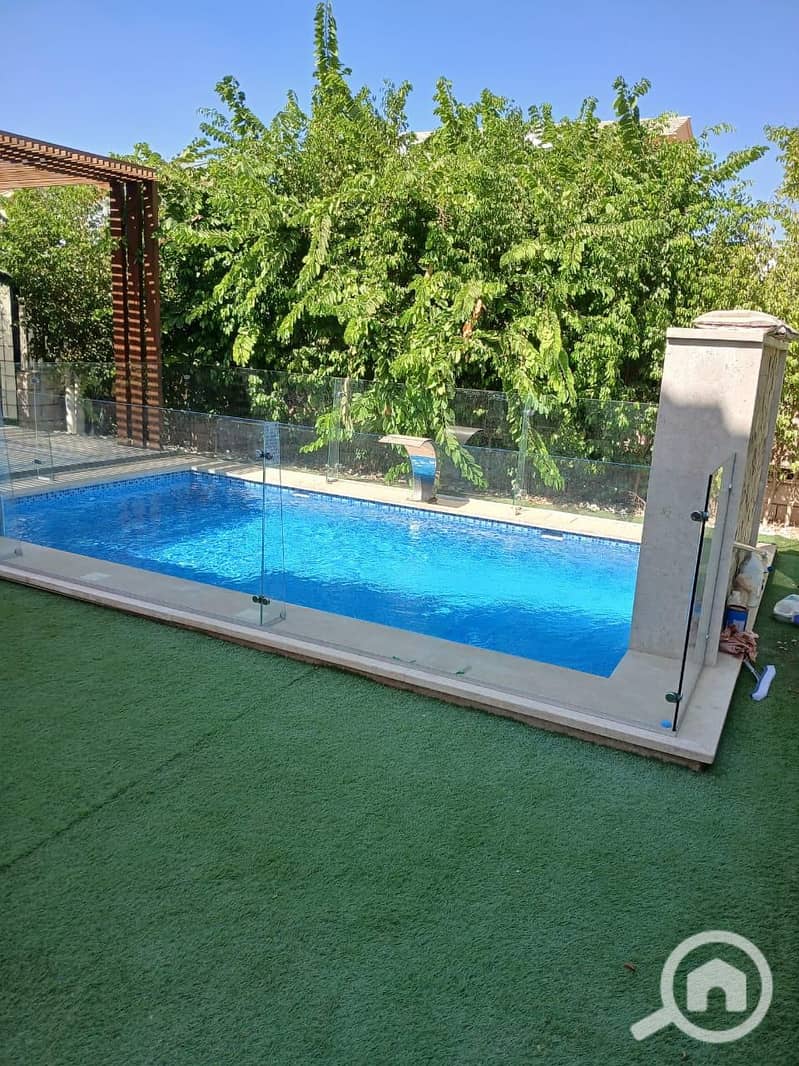 10 19437596-975d-407a-917b-871ac7c423f3. jpg