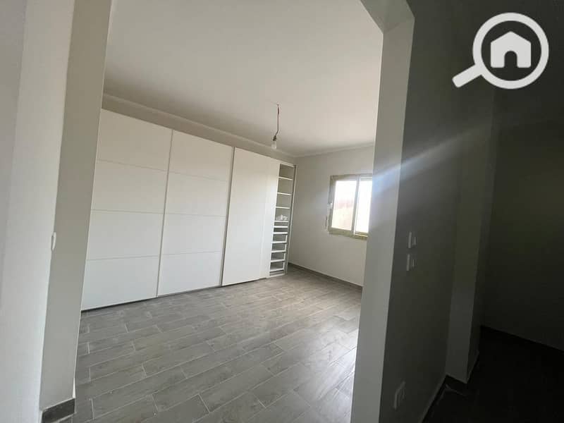 5 WhatsApp Image 2026-01-04 at 5.05. 55 PM. jpeg