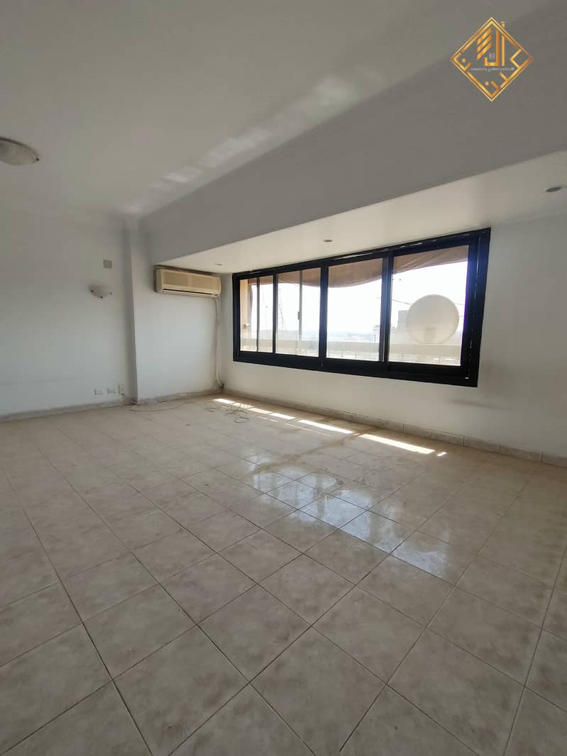 3 WhatsApp Image 2025-06-18 at 15.25. 52. jpeg