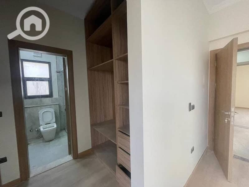 5 aebd4c74-f86c-4bbb-976a-0dc0cc75299d. jpg