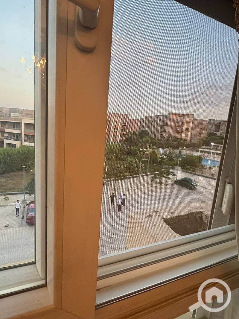 9 47f5e832-4dbc-4621-a621-f4ddd333a24d. jpg