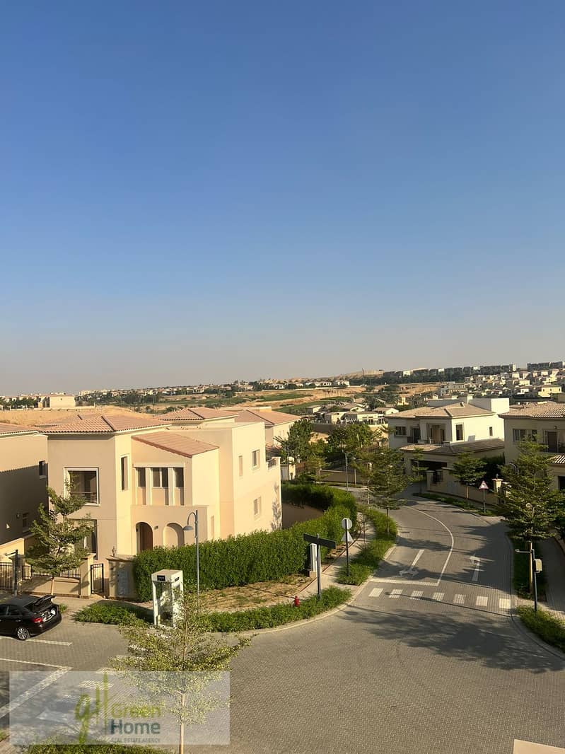 10 4c02fdd2-5ba8-4431-9268-f71176442c10. jpg