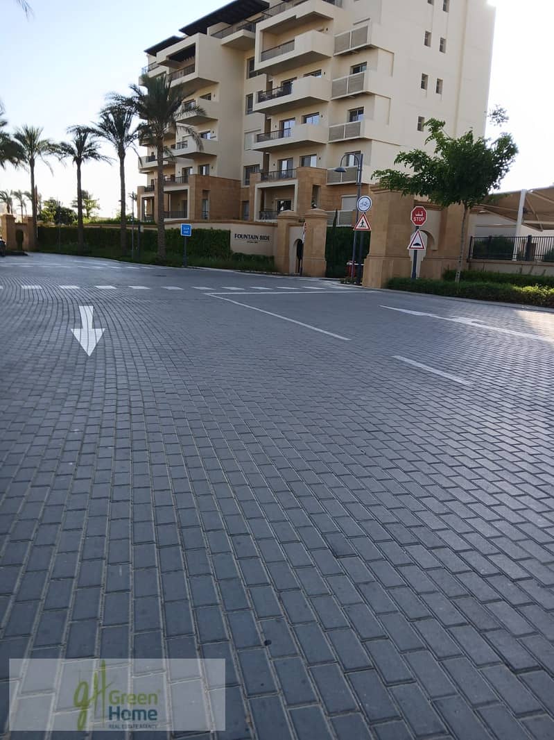 10 4721d74f-c199-412a-a5cf-c87943d47947. jpg