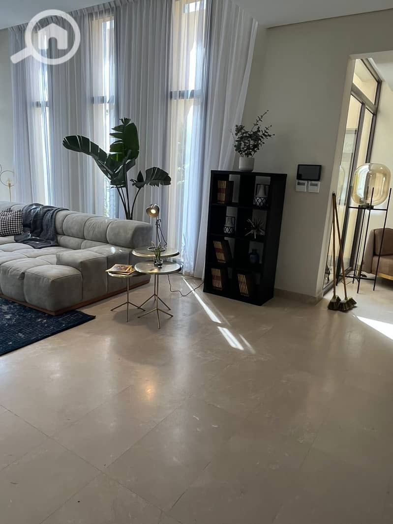 2 7a4a65ad-1a07-4de7-be31-3d4e6981c3d6. jpeg