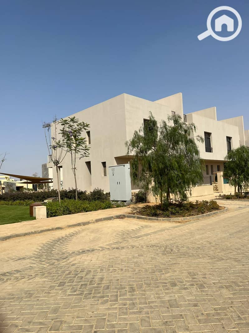 8 3a3b610c-d8cc-4253-86cc-7f554b811012. jpeg