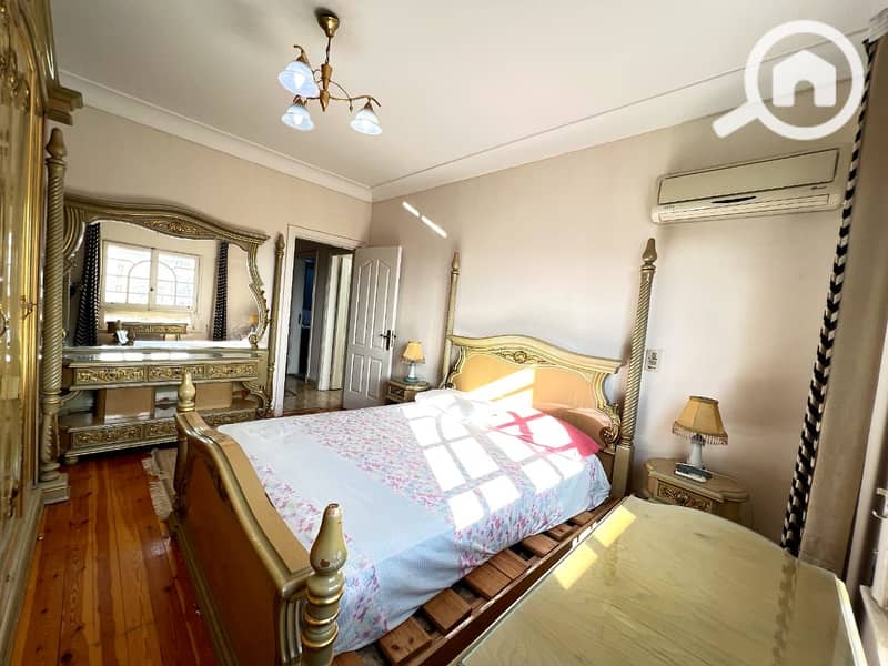 8 527ff503-5b13-4d15-b197-ab2db97e2d89. jpg