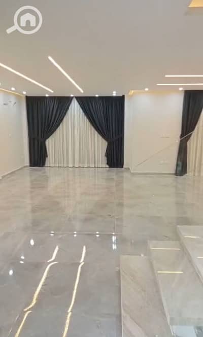 دوبلكس 5 غرف نوم للايجار في القاهرة الجديدة، القاهرة - WhatsApp Image 2025-12-26 at 6.22. 58 PM (1). jpeg