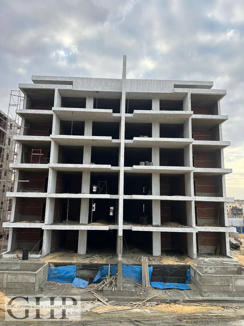 10 5726fe3b-d8ab-4ff6-adf1-b05117ed5226. jpg