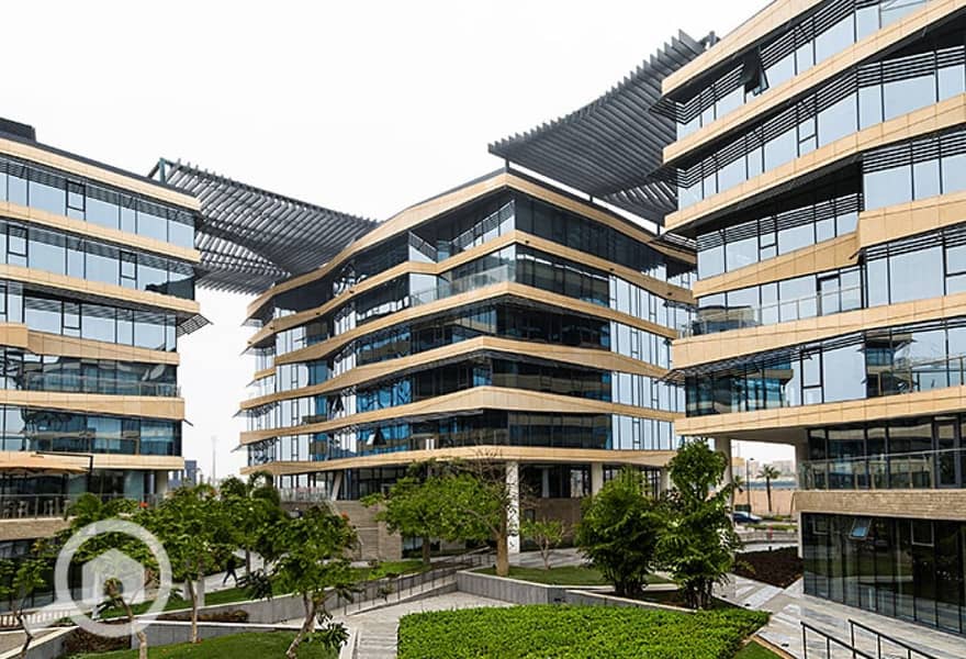 10 05c3acab-8c40-4dcd-aab1-edfce3ecd593. jpg