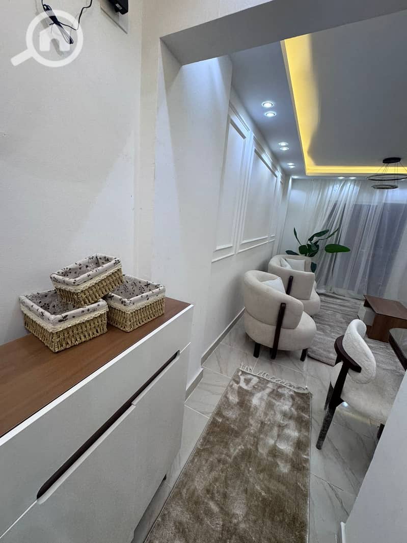 5 3bf9c962-4968-4803-9623-3f5ce74e7681. jpg