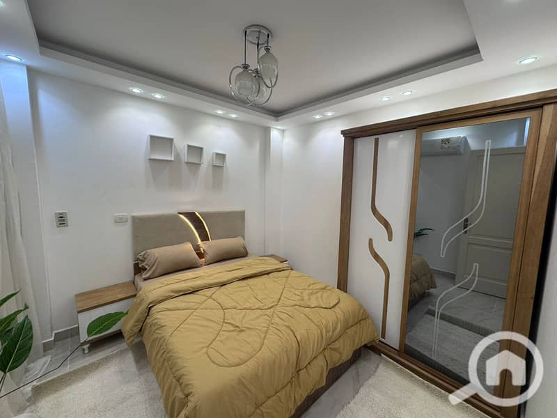 12 7f4f4299-a695-4308-a333-bba168409113. jpg