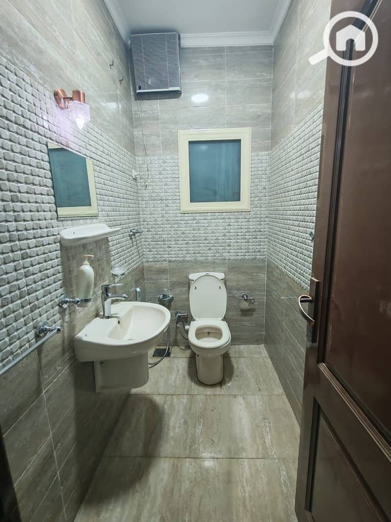 7 df4354a6-8a55-4ba2-9c21-80f34b01f503. jpg