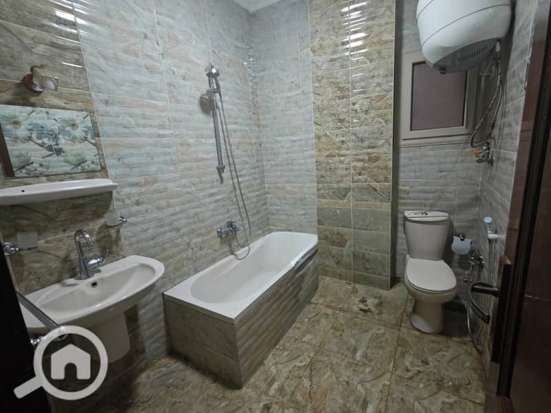 8 4d3aa188-7ea7-4f61-b30d-fc53df08967e. jpg