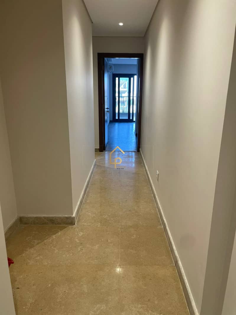 6 37b8e7fb-7b9e-4245-80f8-27ed976223ed. jpg