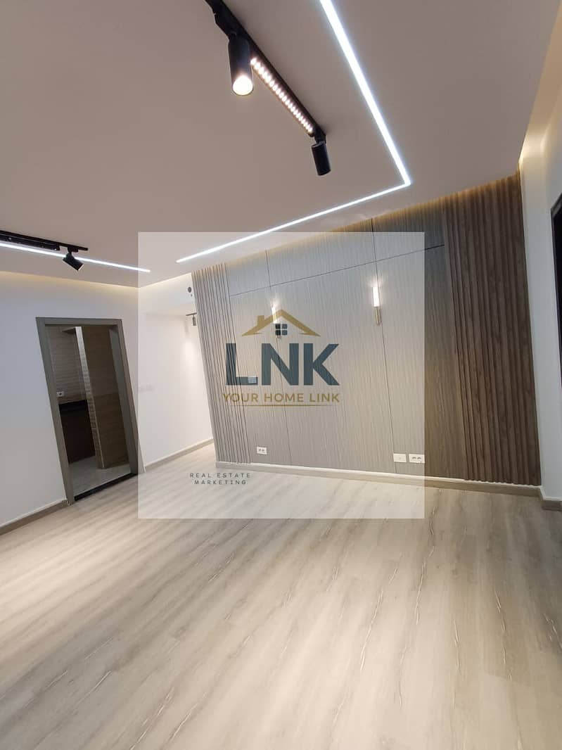 3 816516e1-2ddb-4834-964a-9e946a94f381. jpg