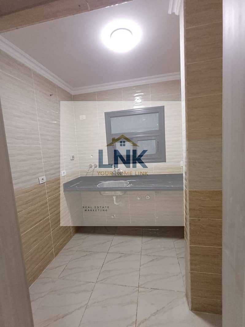 9 29ff02e3-d2dd-4d21-84eb-54d1c6fd9e30. jpg