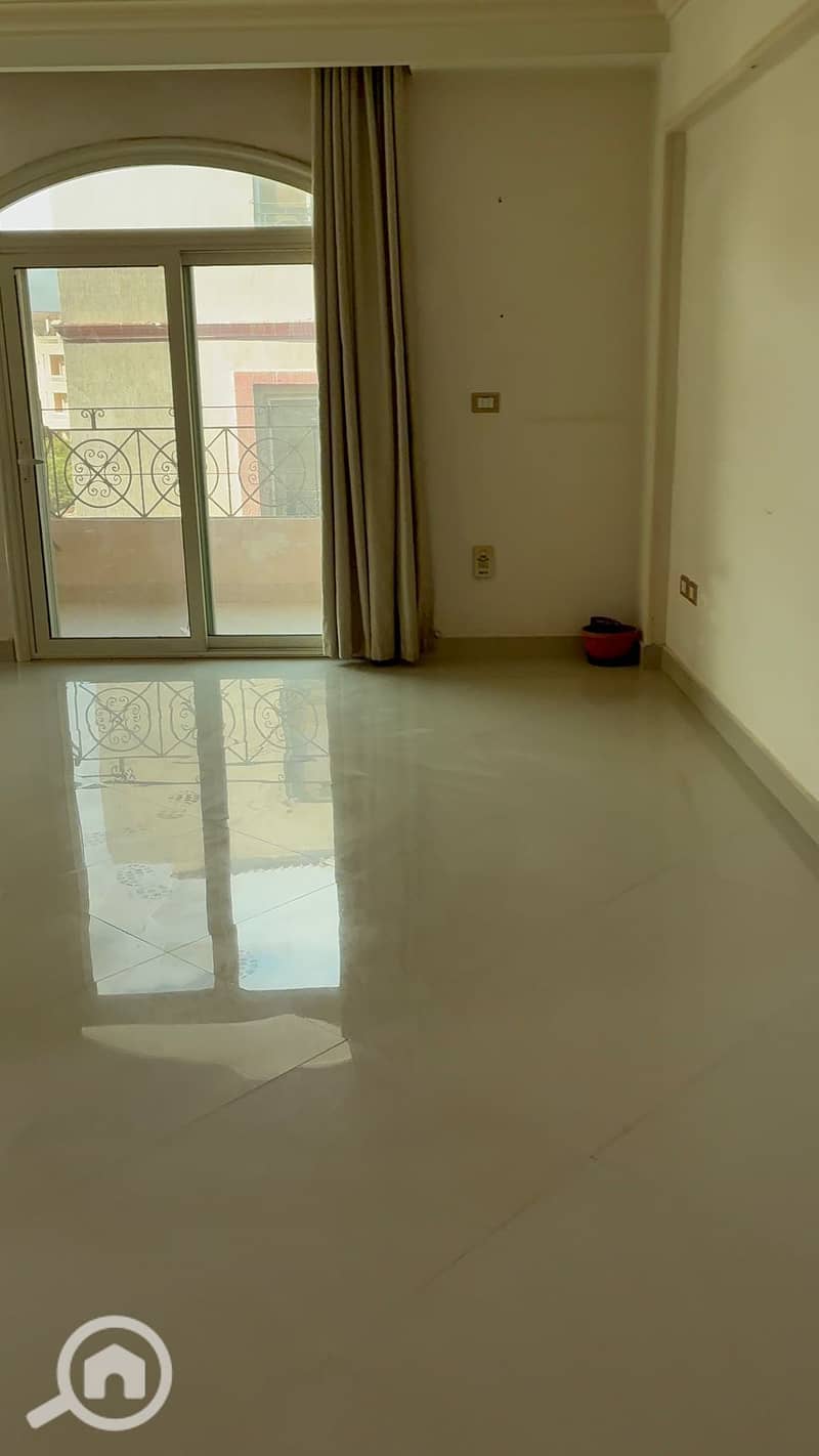 4 ed9d4d1d-d25f-469b-a22b-793b406fcf8a. jpg