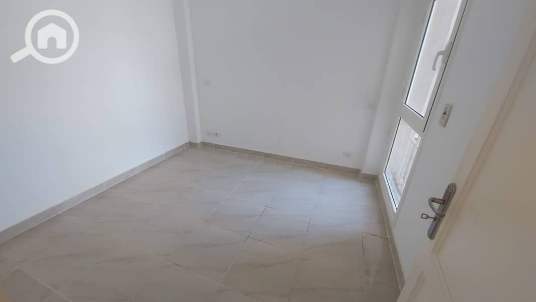 6 9d678e77-473c-4463-8ce5-a82d0f5473b8. jpg