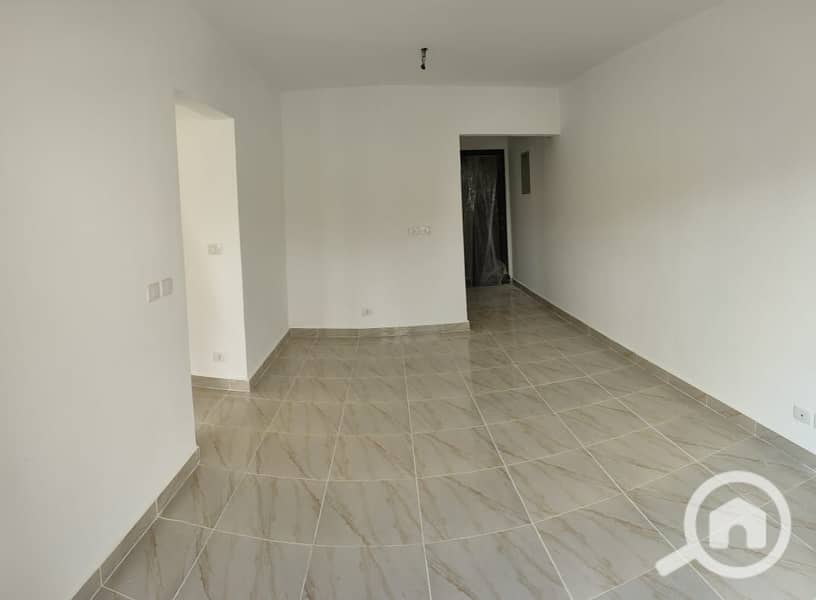 12 c714febd-5aad-46c6-801d-0f7ba4e840aa. jpg