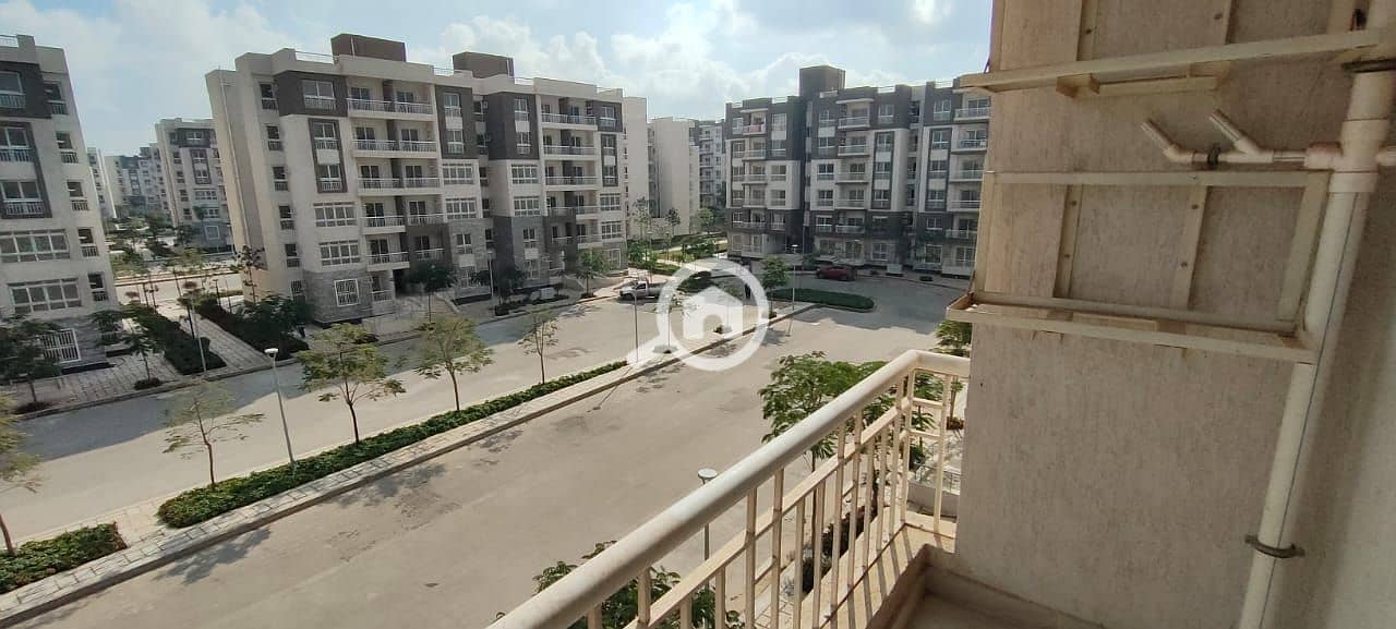 13 d72c737a-d8c7-428f-83c2-cedef751fd9d. jpg